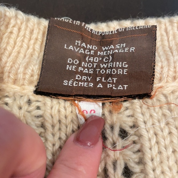 GAELTARRA Vintage 100% Pure New Wool Knitted Cardigan Absolutely Darling - Picture 9 of 13